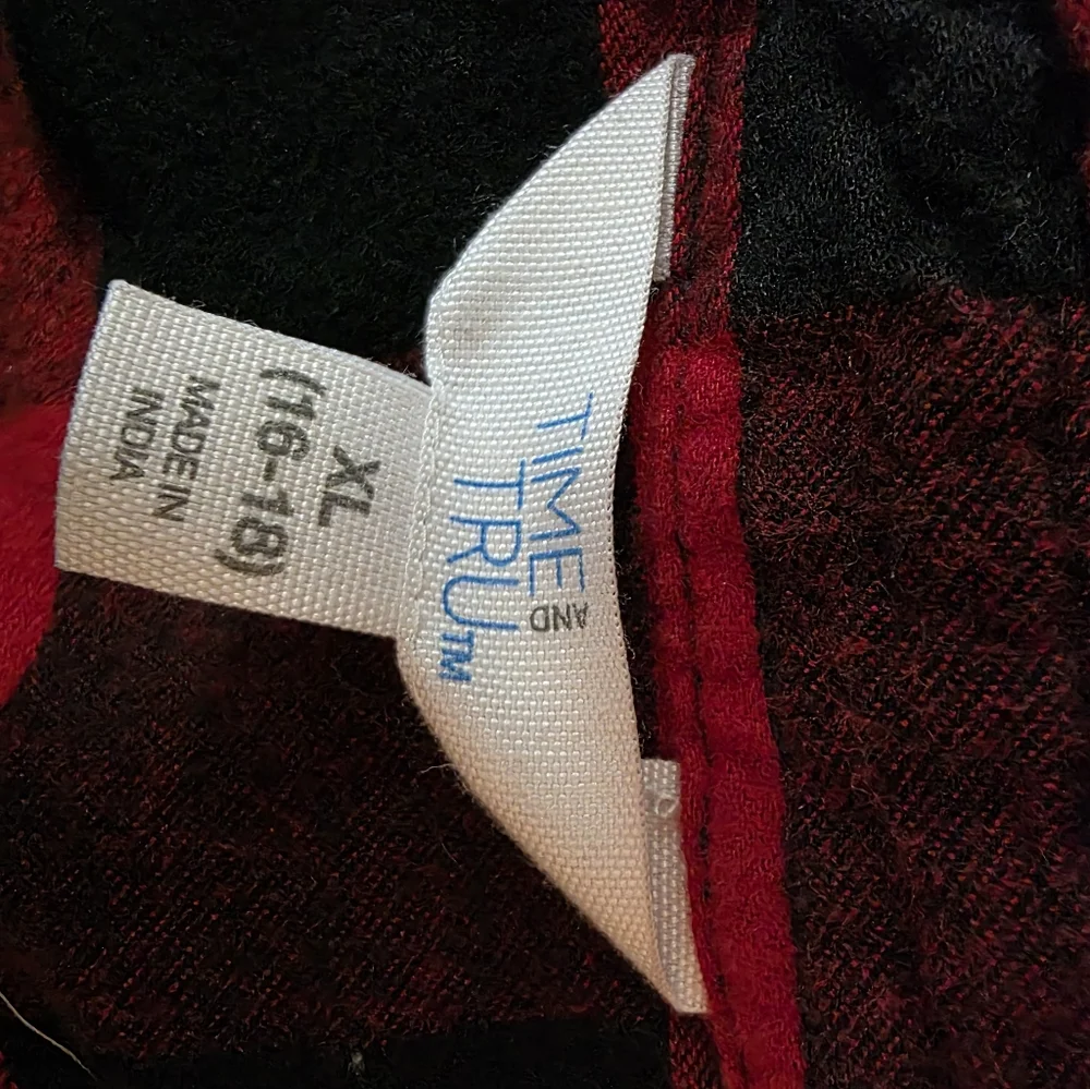 Time and Tru Red and Black Checkered Men's Shirt - Picture 4 of 4